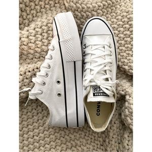 Converse Platform Sz. 7.5 W